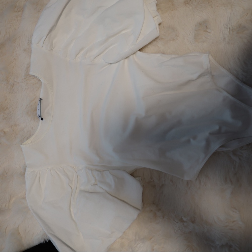 Zara White Puff Sleeve Bodysuit